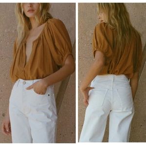 Doen Women's Top in Mustard Brown
